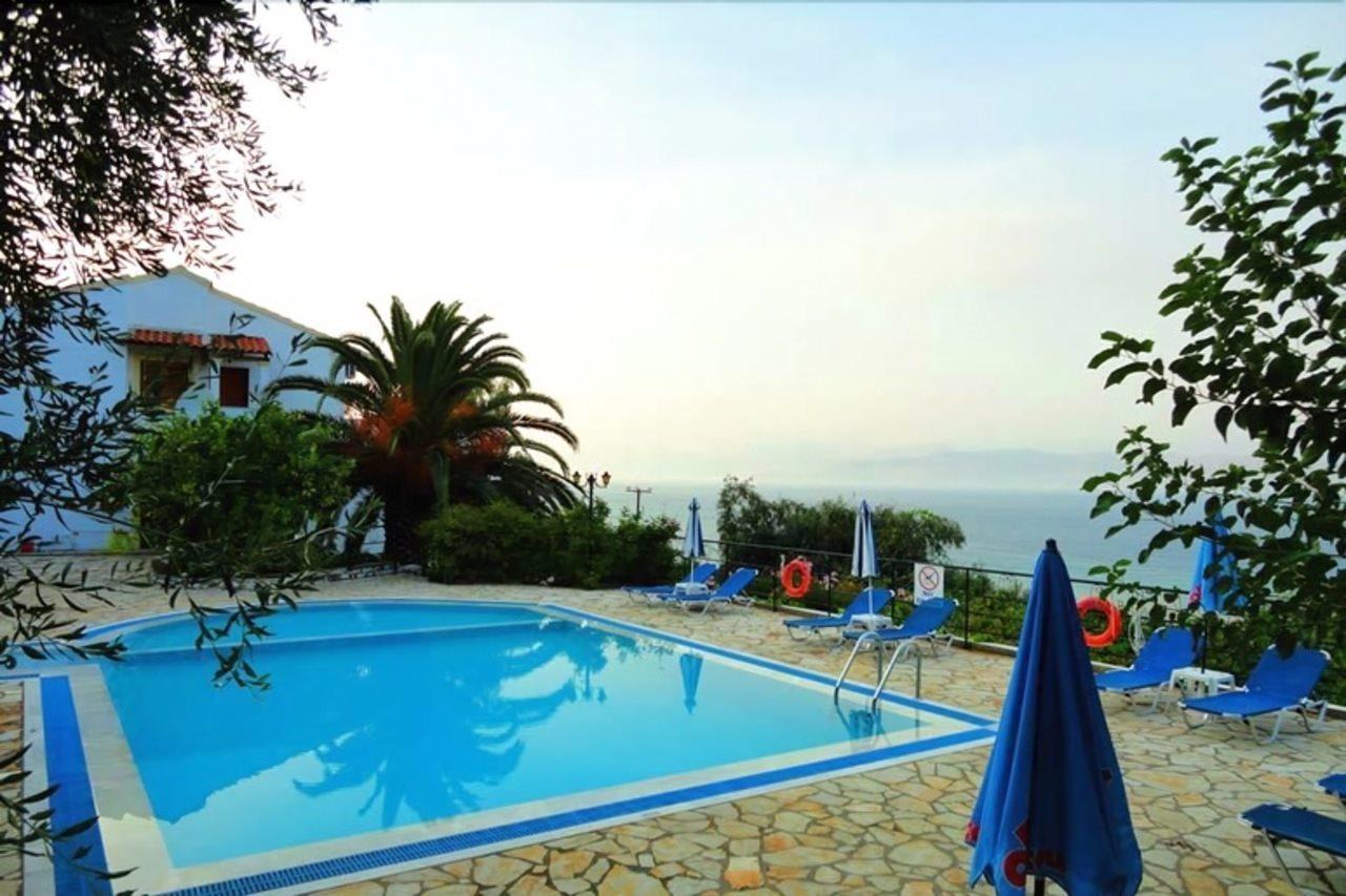 Apartament Dionysos Apraos